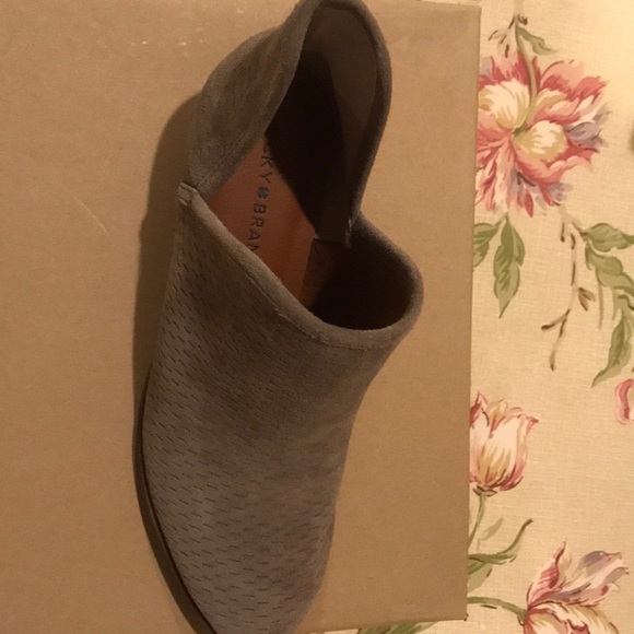 Lucky booties - Picture 4 of 8